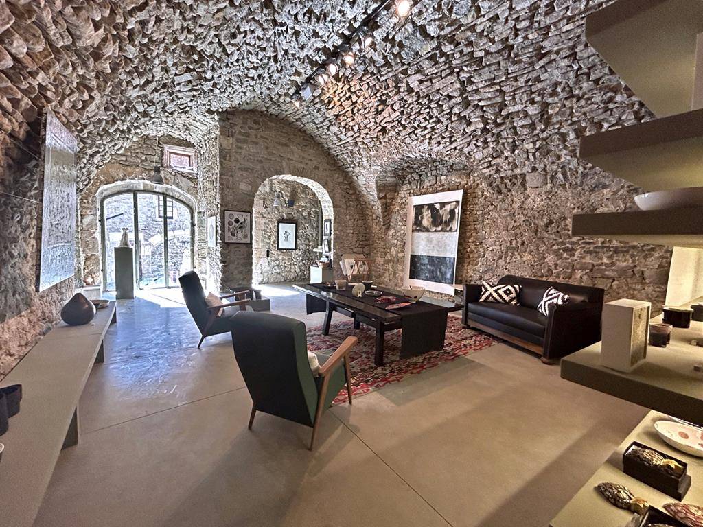 Drôme provençale : maison contemporaine rénovée avec vues   