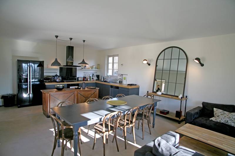 triangle d'or du Luberon,  belle maison traditionnelle dans environnement très calme  