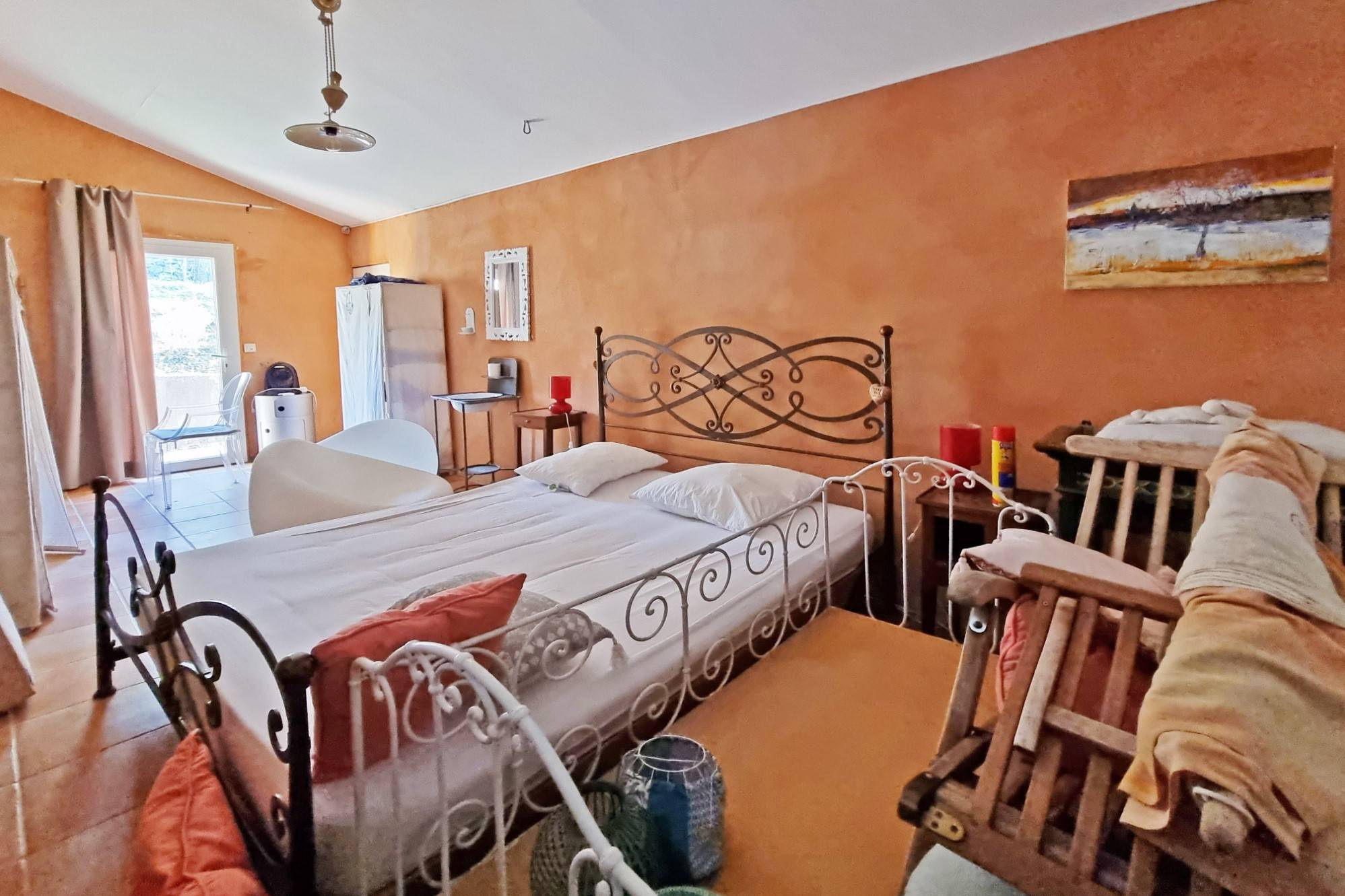 Luberon sud, charmante maison avec piscine sur plus de 1700m² de terrain   