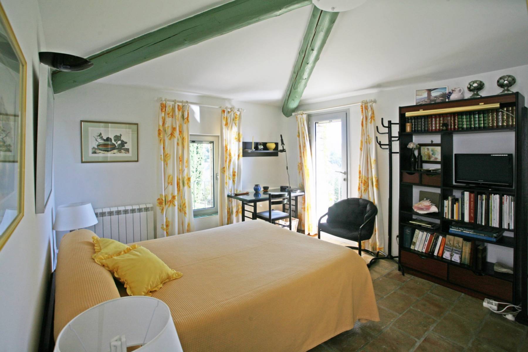 Charmante villa face au village de Gordes   