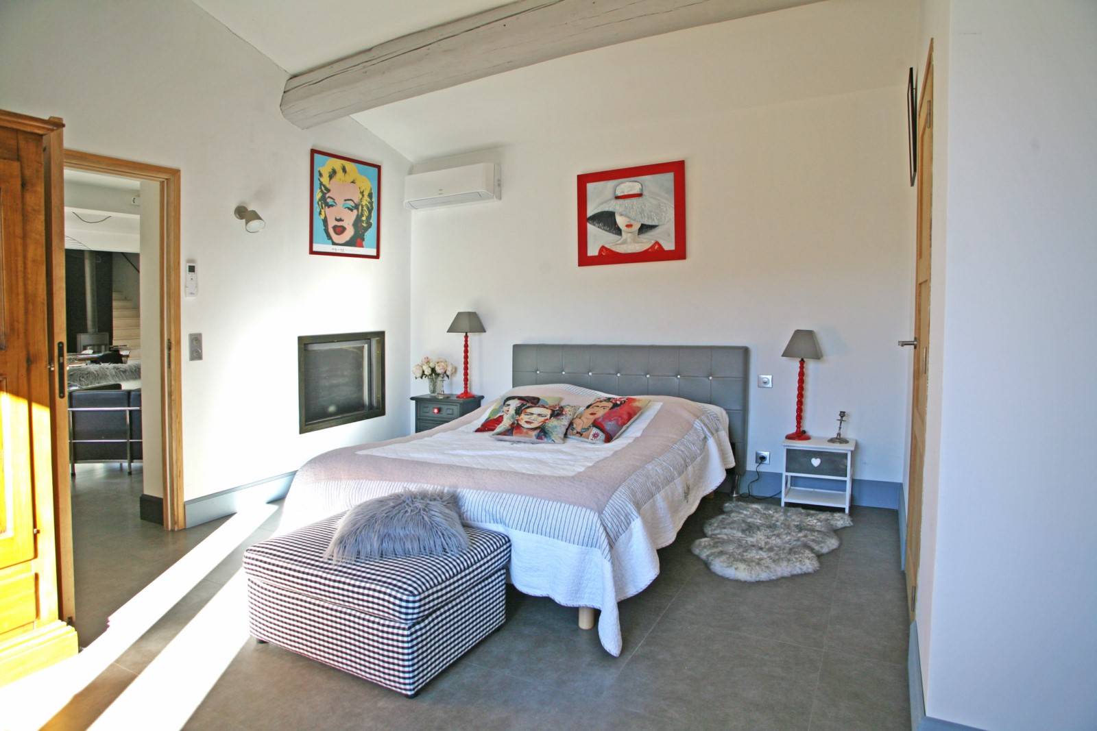 MAISON RECENTE AVEC PISCINE, BEAU JARDIN ET VUE   