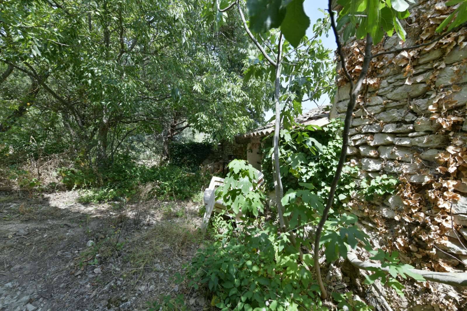 Jolie maison de village au coeur de Joucas   