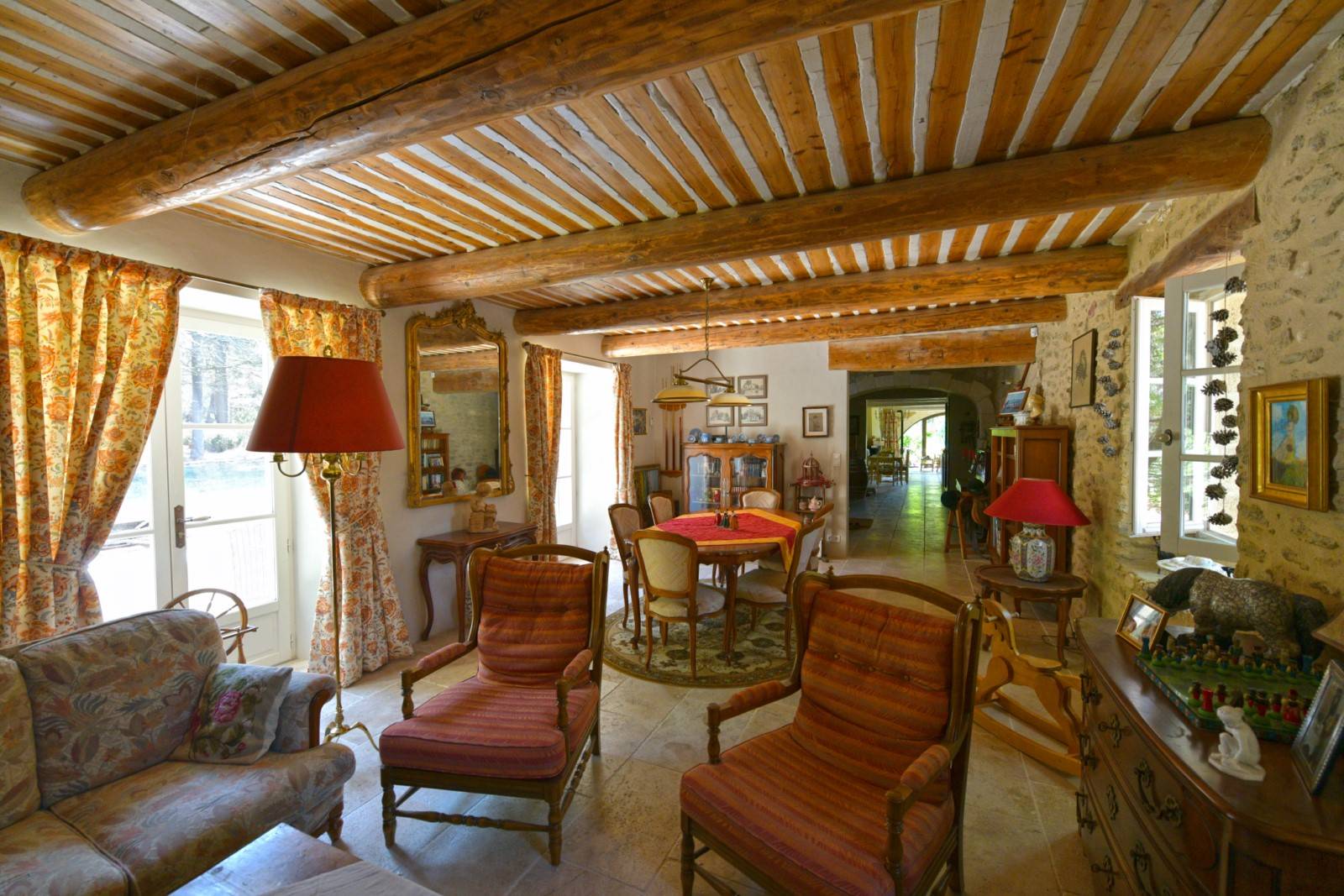 Luberon - Propriété de famille sur 7 hectares   