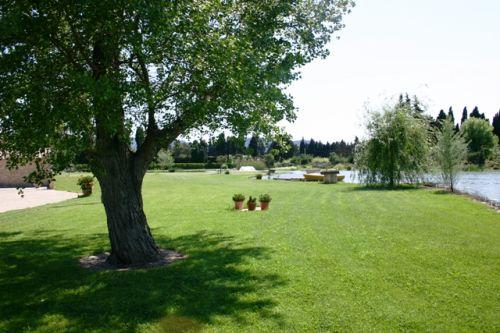 Beau mas pour 580 m² sur 2 hectares proche des Alpilles.