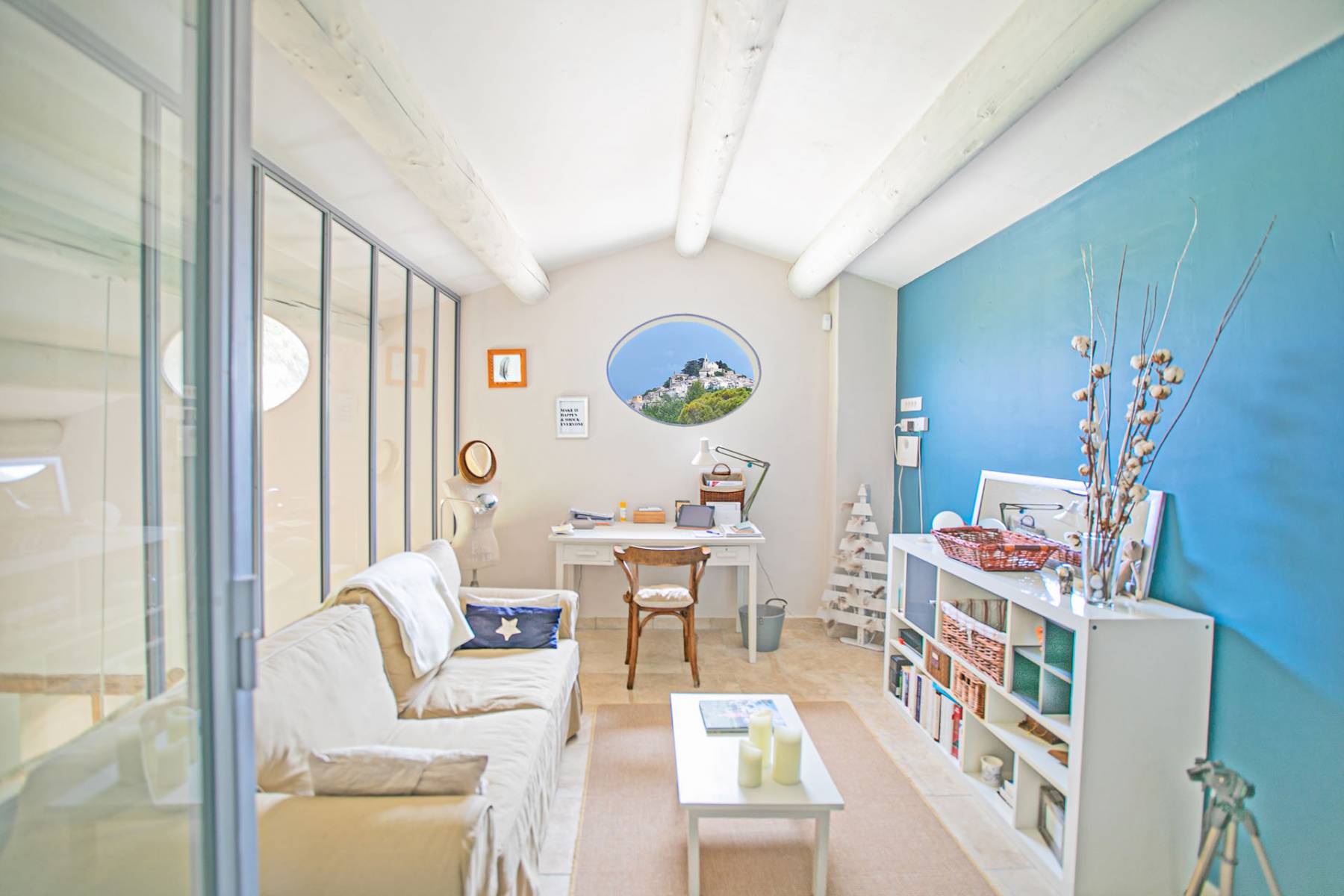 Proche Bonnieux, agréable maison avec piscine et grand garage   