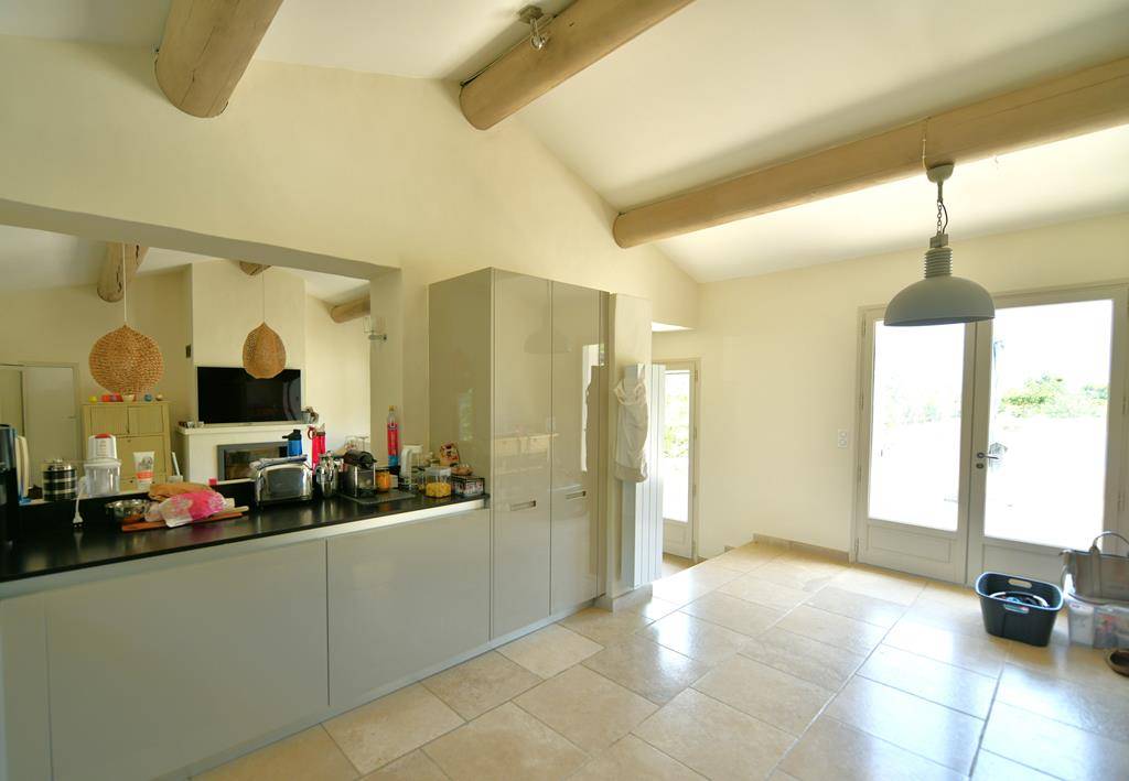 Luberon, villa avec vue panoramique sur 1,6 hectares   