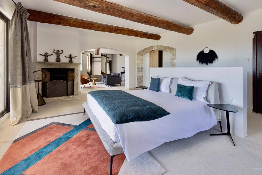 exceptionnelle bastide de village avec piscine et vue panoramique à Gordes  