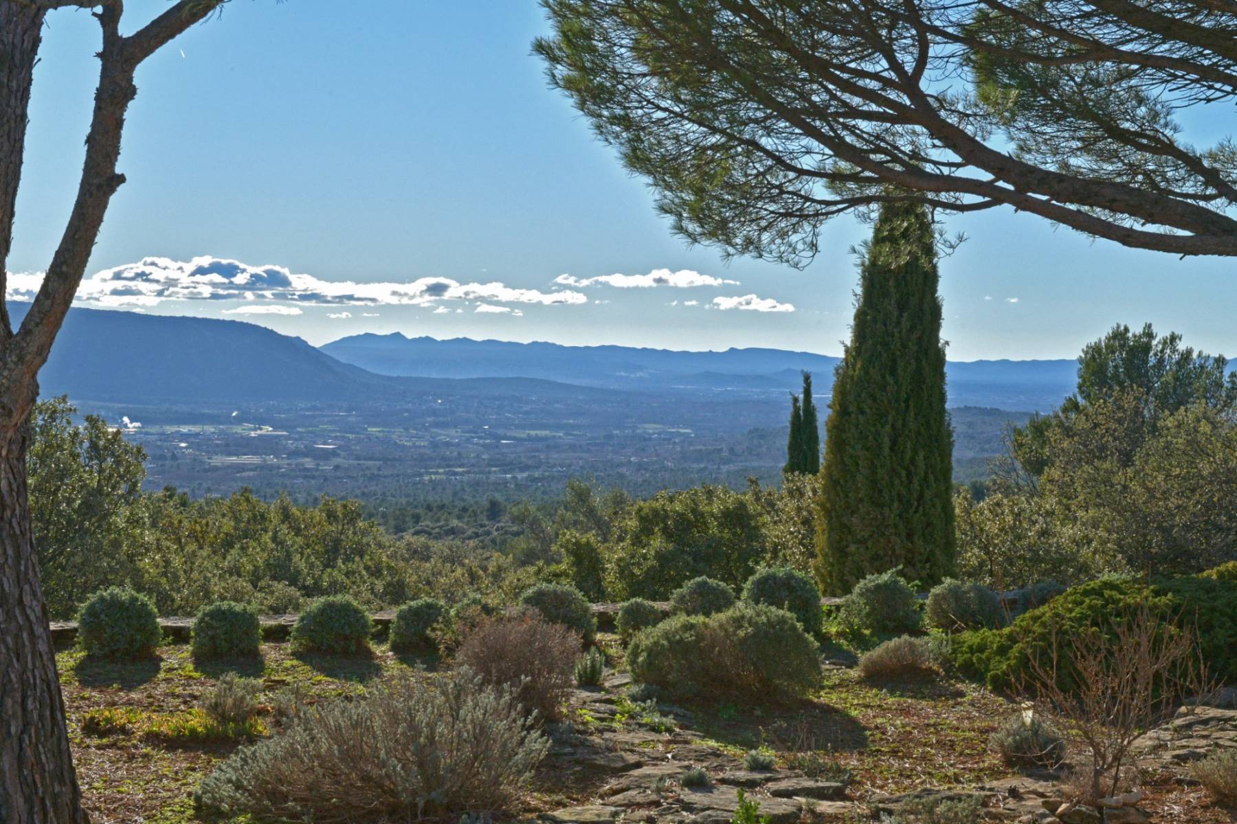 Exceptionnelle situation à deux pas du village de Gordes   
