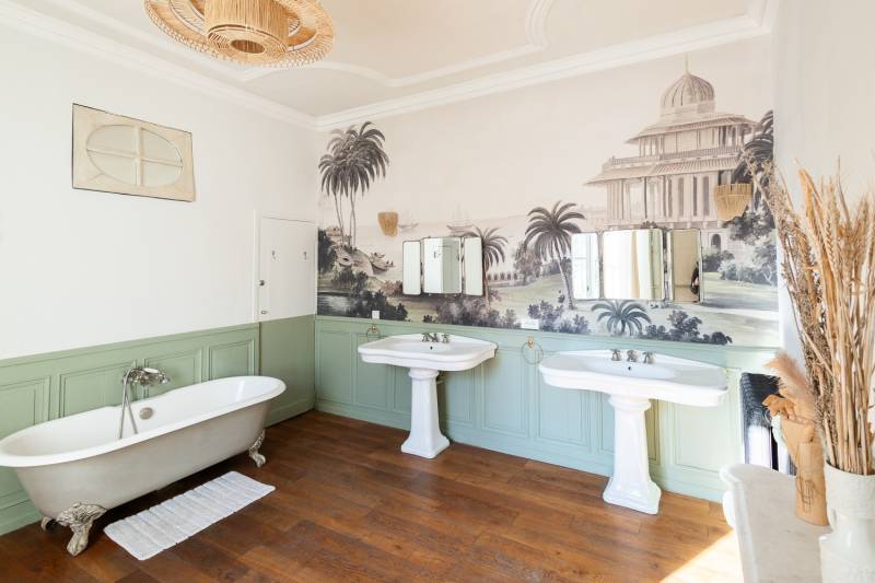 A la vente, un écrin de charme et de lumière au cœur d’Apt pour cette maison exceptionnelle avec piscine.