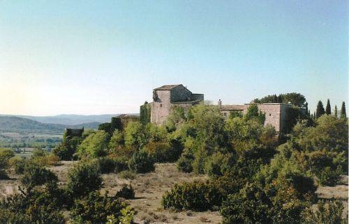 Joucas, proche de Gordes, commanderie templière en position dominante