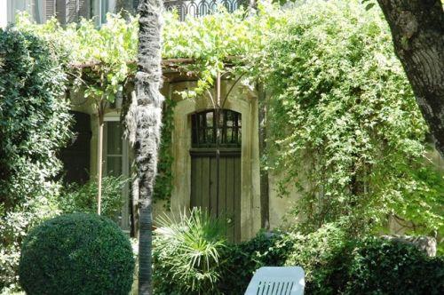 Alpilles, hotel Particulier XVIIème avec appartements