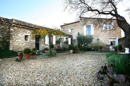 Luberon, maison de village restaurée avec goût