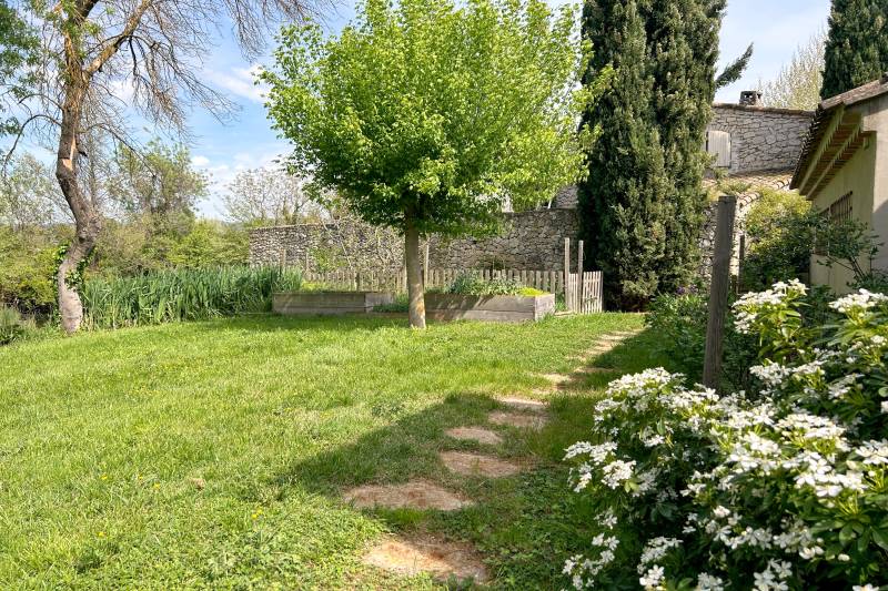 L'Isle sur la Sorgue - Maison de 188 m² et son cabanon de pêcheur en bord de Sorgues, jardin arboré de 3900 m².