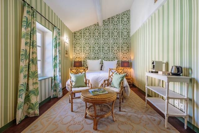 Maison de charme dans hameau de Gordes    