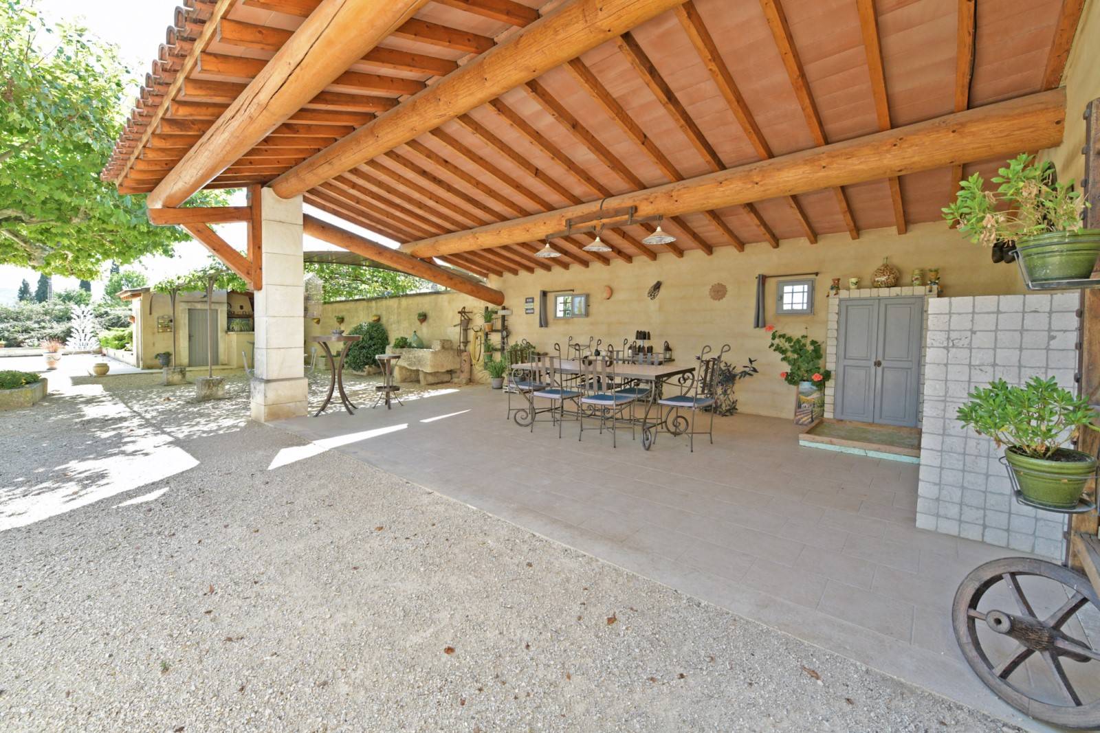 beau mas en plein cœur de la Provence avec vue sur le Luberon   