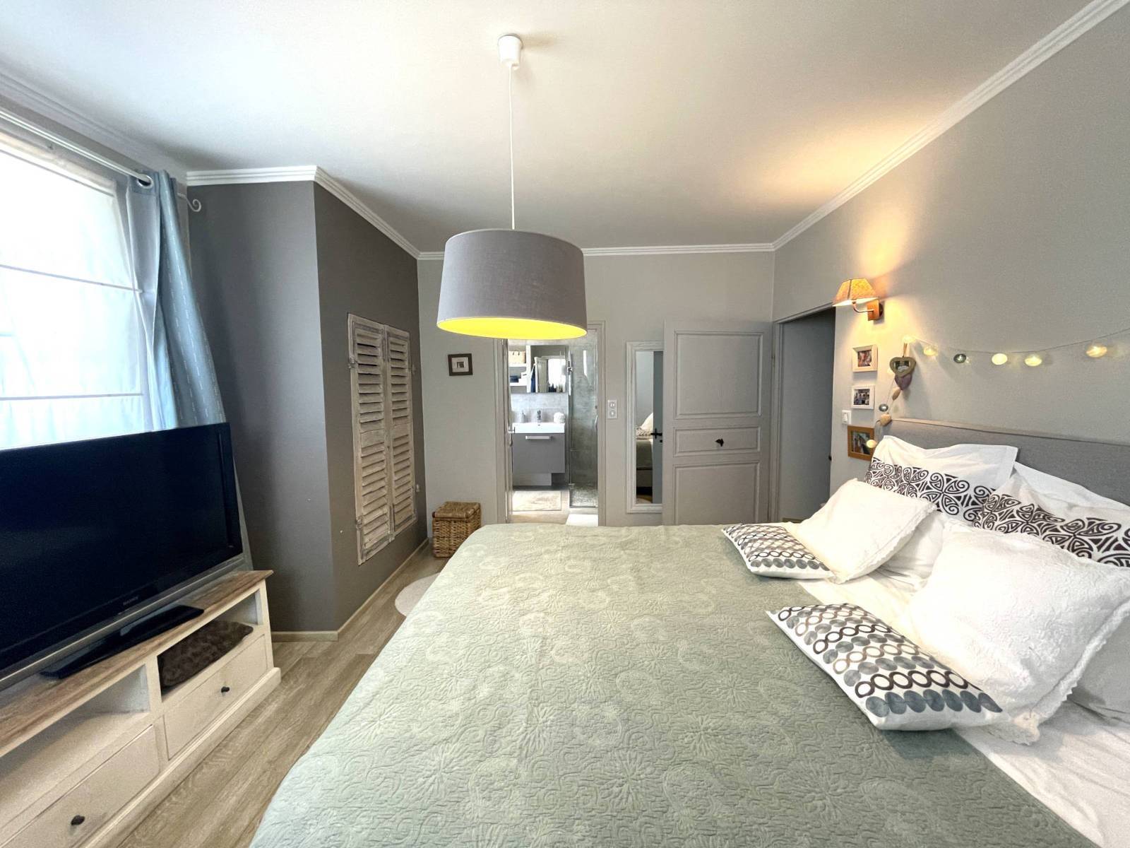Crillon-le-Brave :  villa contemporaine avec piscine et vue panoramique   