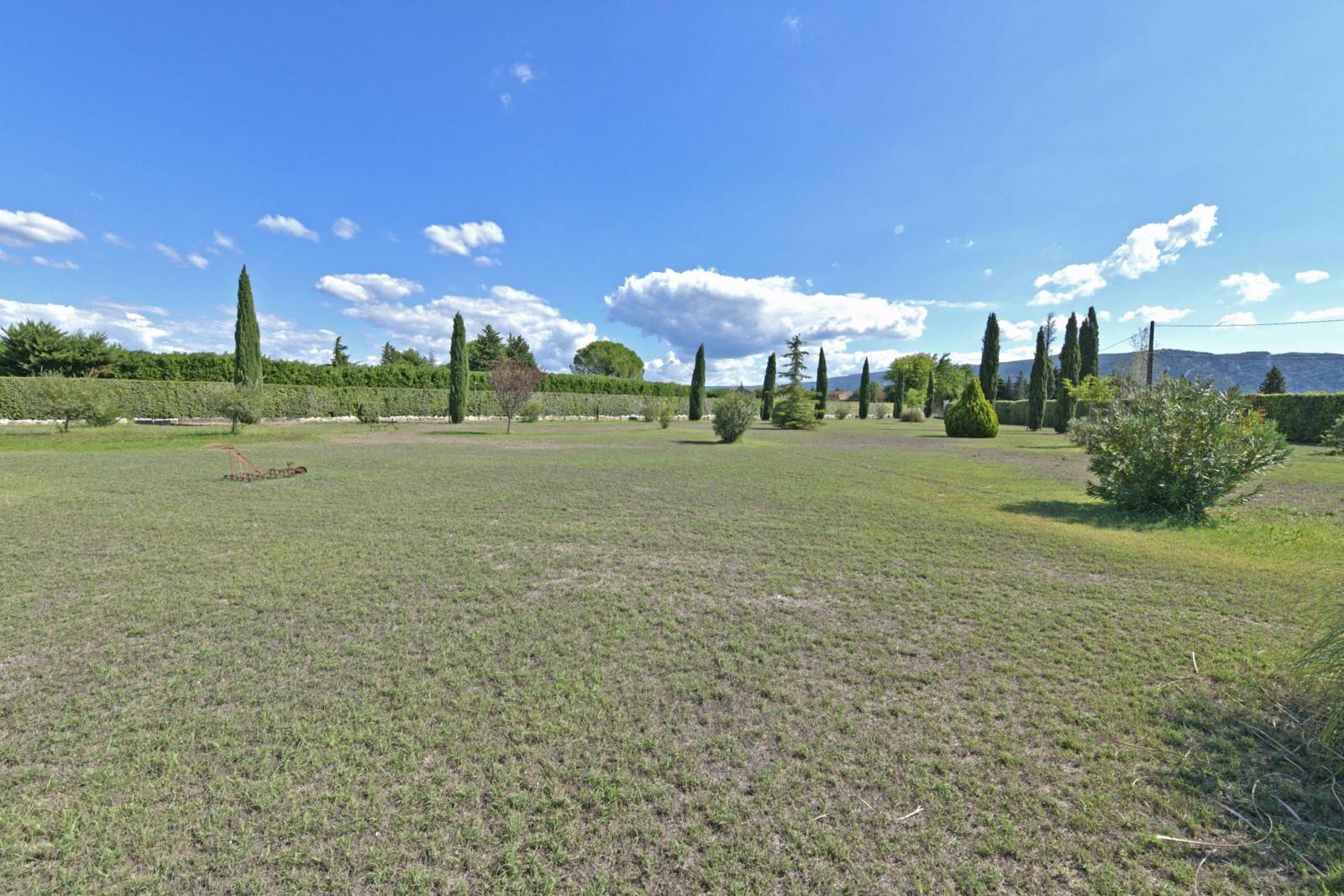 beau mas en plein cœur de la Provence avec vue sur le Luberon   