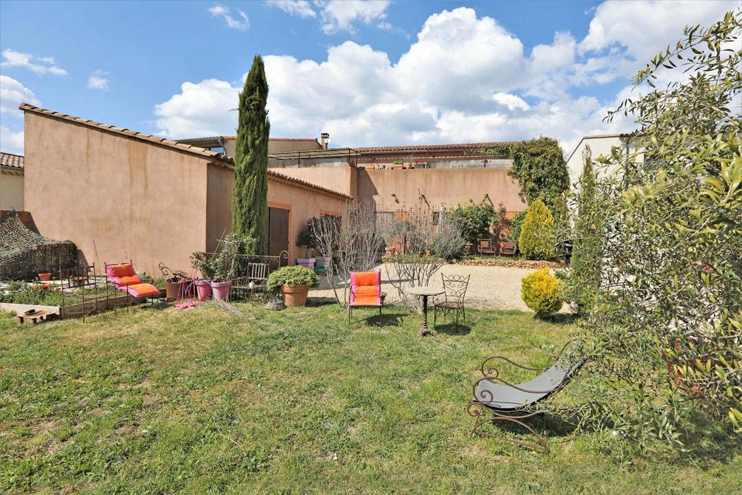 bel appartement au cœur de la vallée du Luberon   
