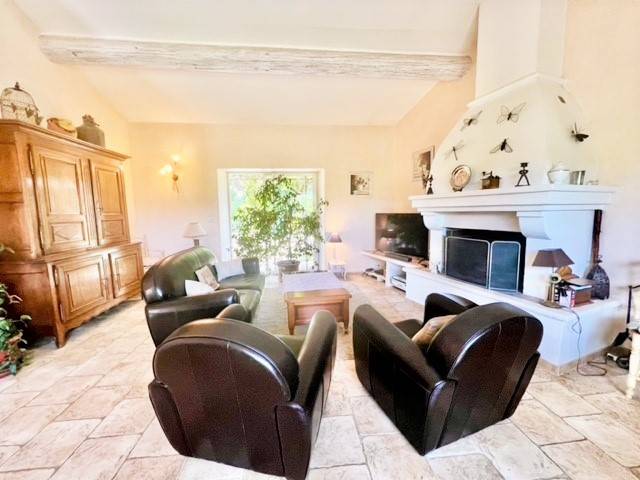 à Gordes, maison de plain pied avec vue sur les vignes   
