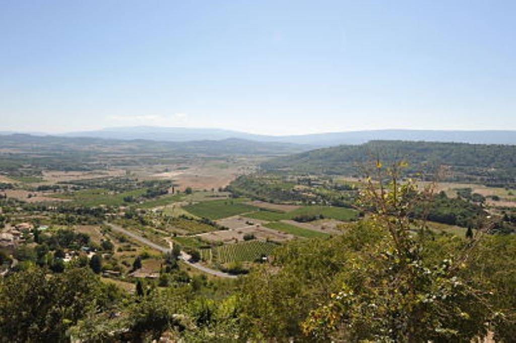 Gordes, maison au coeur du village avec piscine et vue   