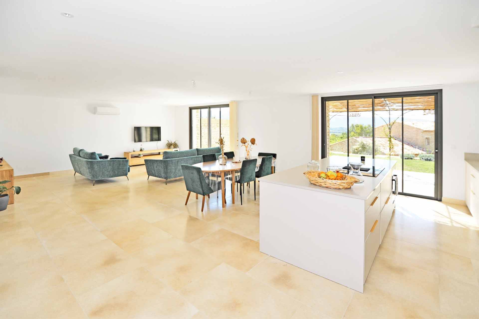 Luberon, maison de 2021 dans un quartier résidentiel de Gordes   