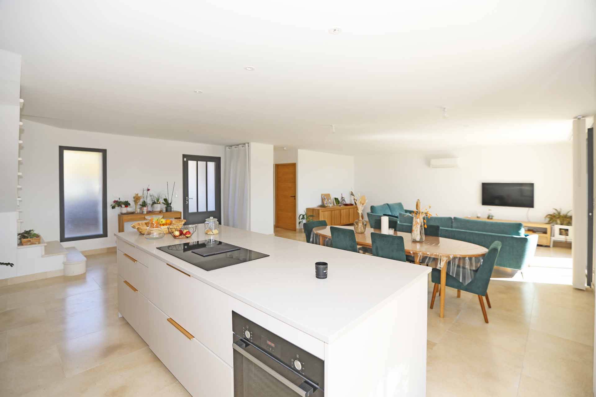 Luberon, maison de 2021 dans un quartier résidentiel de Gordes   