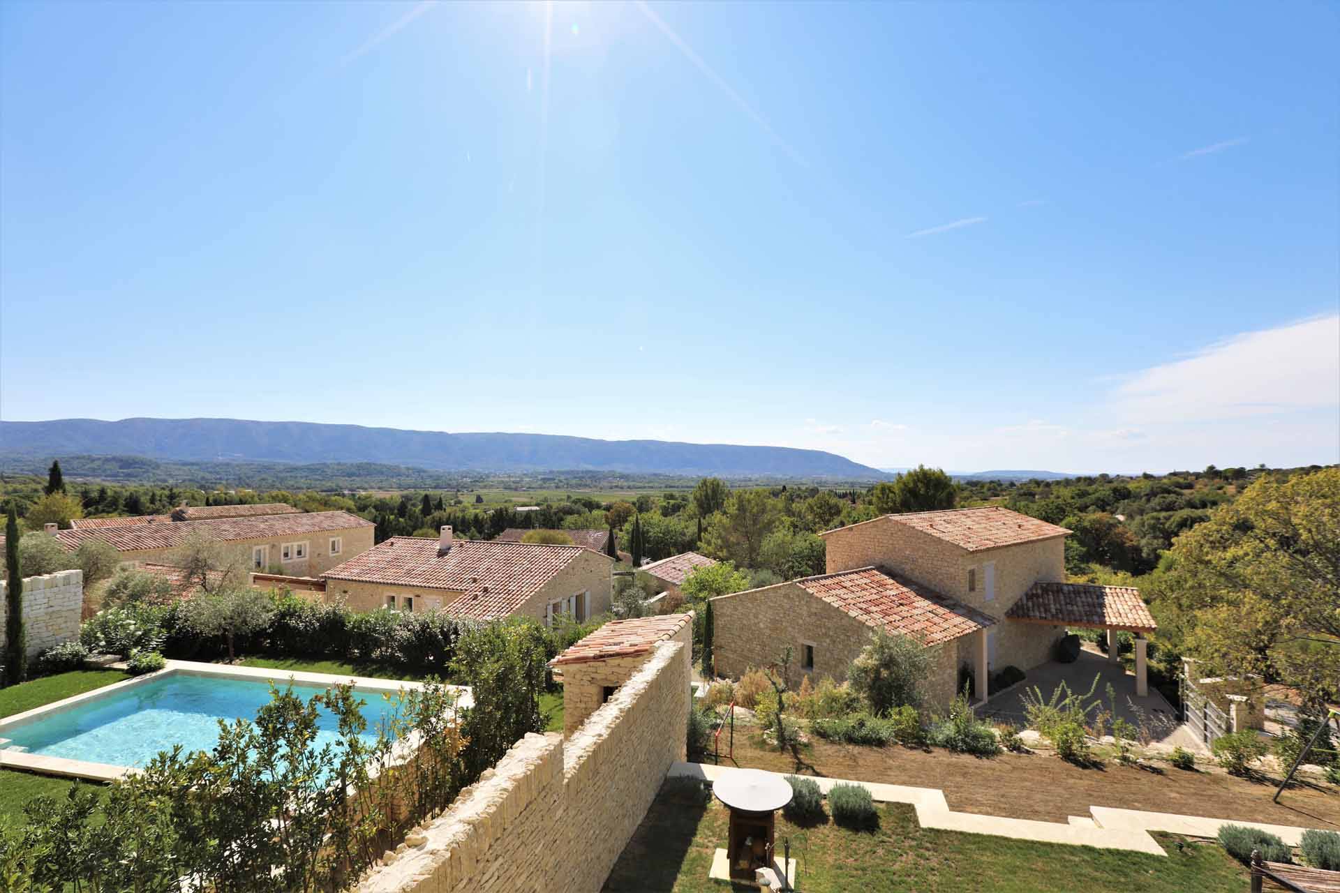 Propriété avec vue panoramique sur le Luberon à Gordes