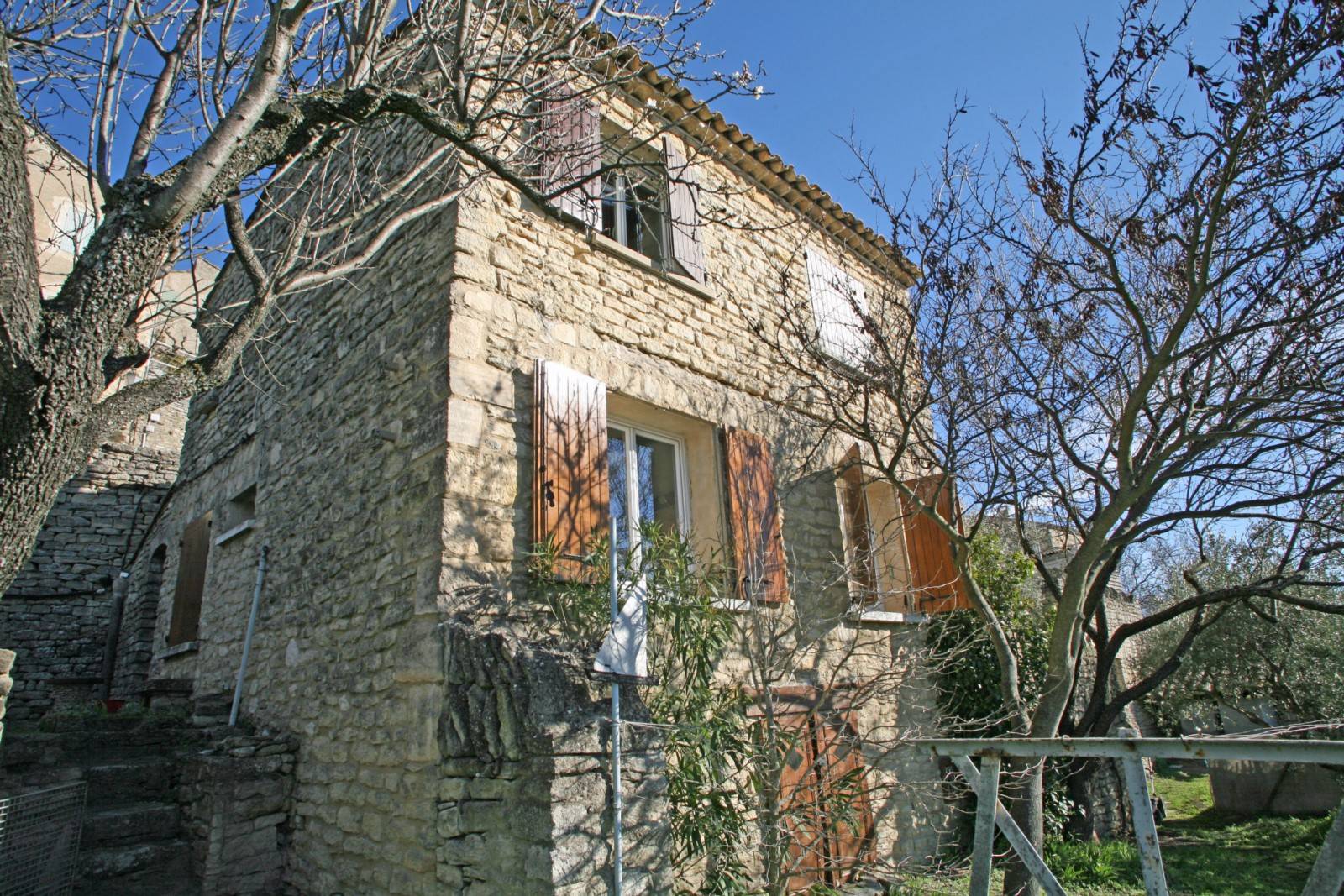 maison de village au coeur de Gordes avec vue sur le Luberon   