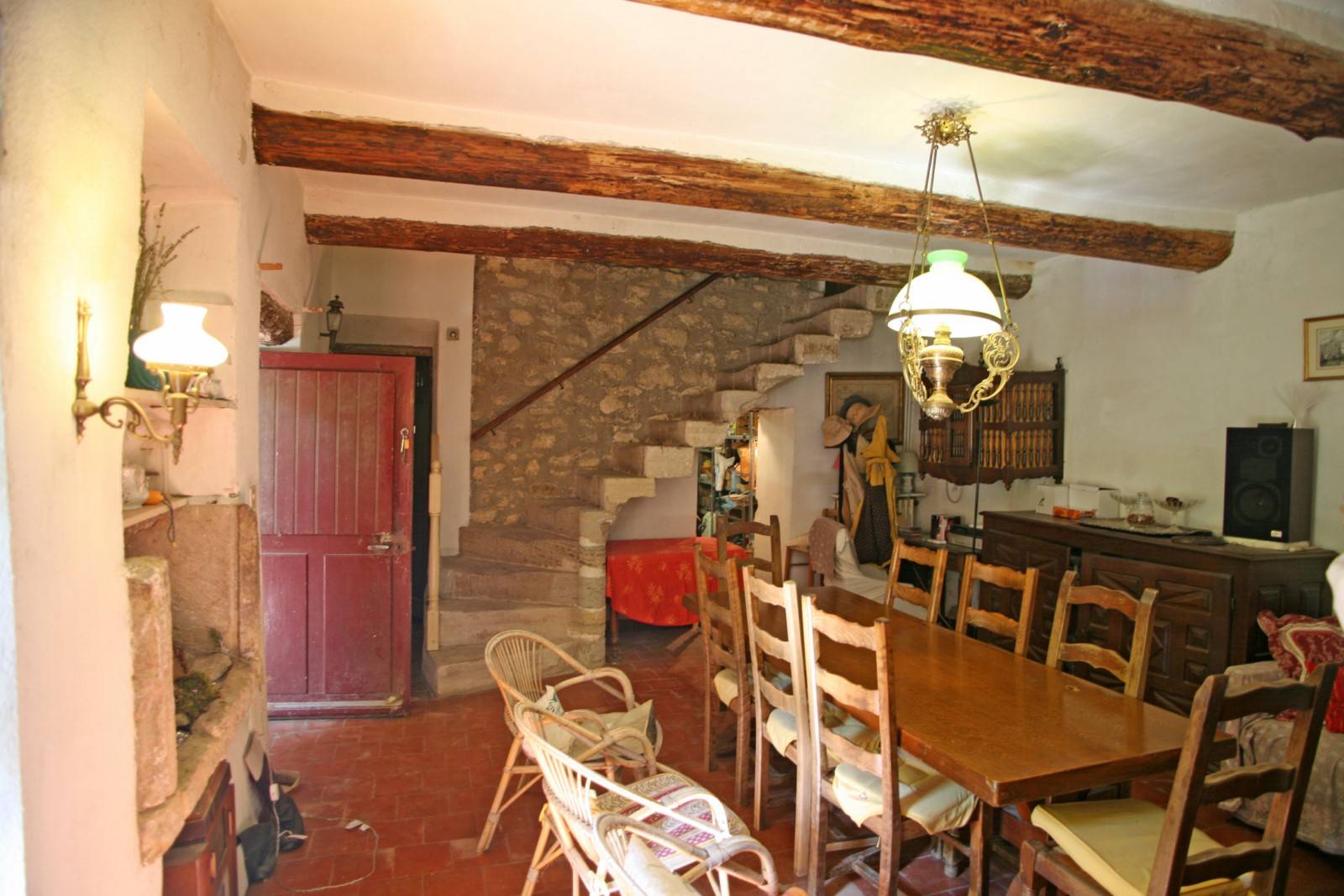 maison de hameau avec cour et petit jardin  à Gordes  