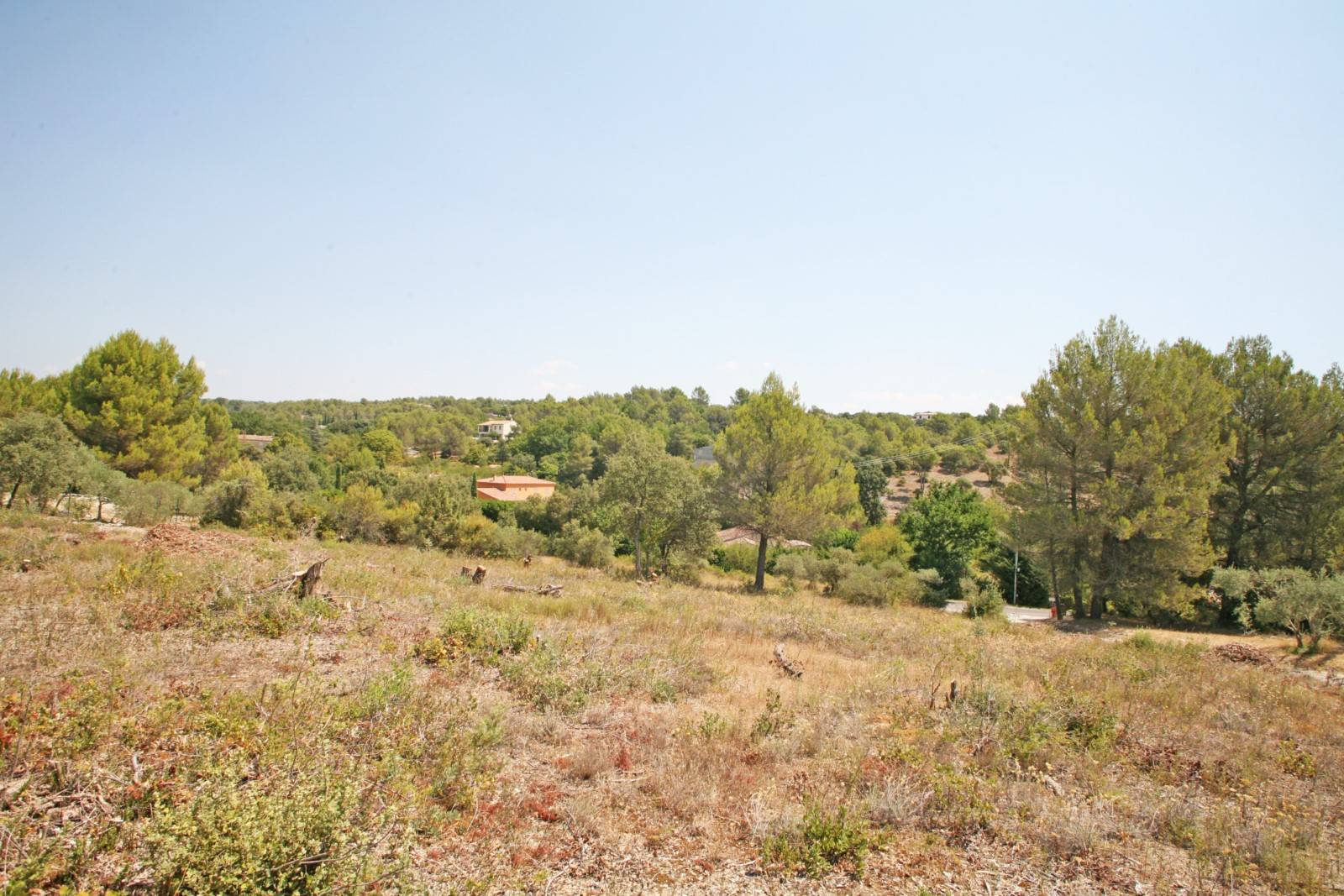 Terrain constructible au coeur du triangle d'or du Luberon