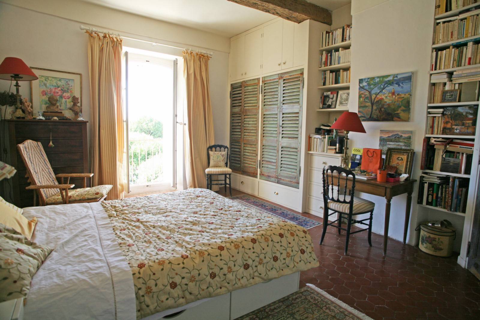 BELLE MAISON DE VILLAGE AVEC JARDINET ET TERRASSE OFFRANT DE BELLES VUES   