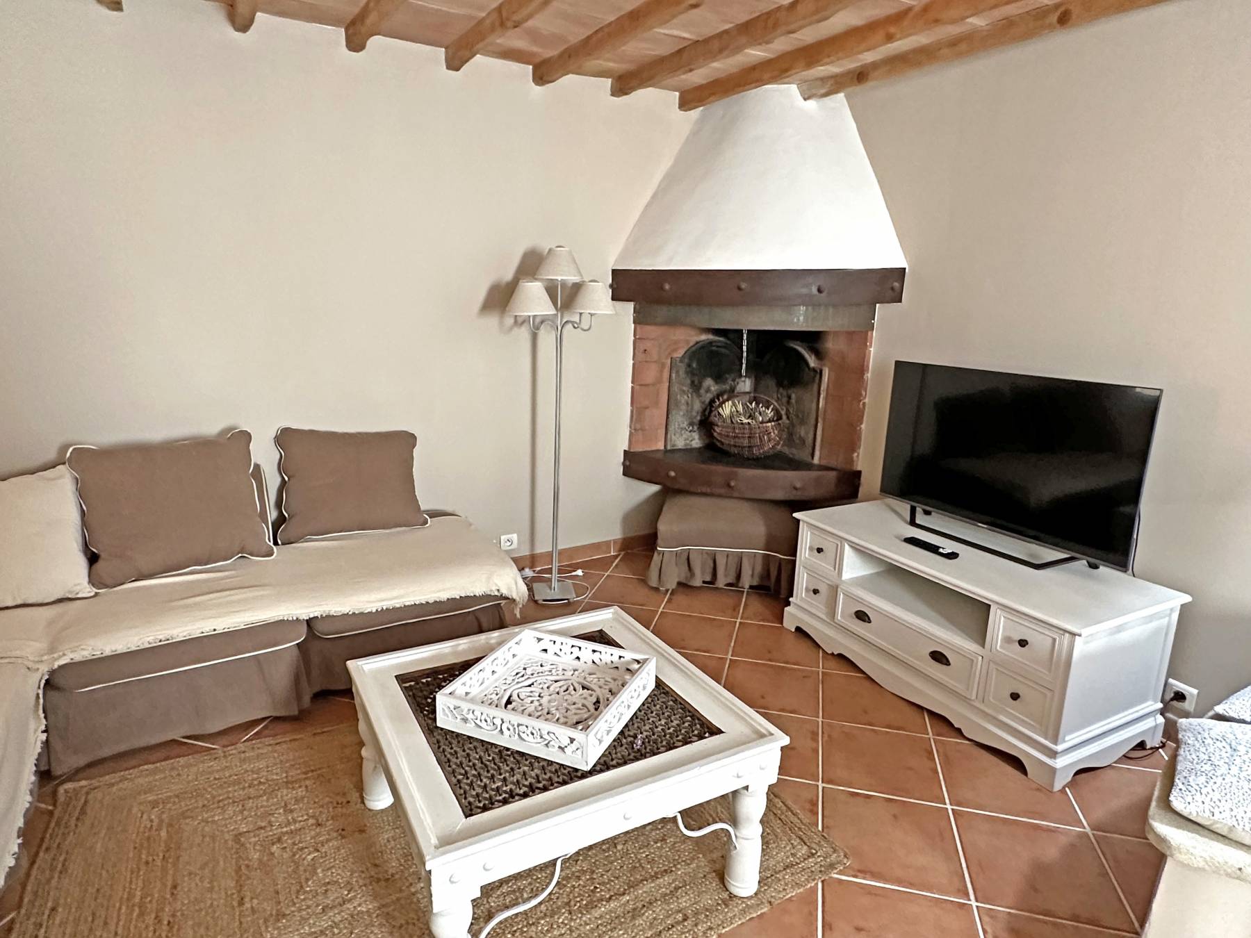Bonnieux : charmante maison de village avec vue panoramique