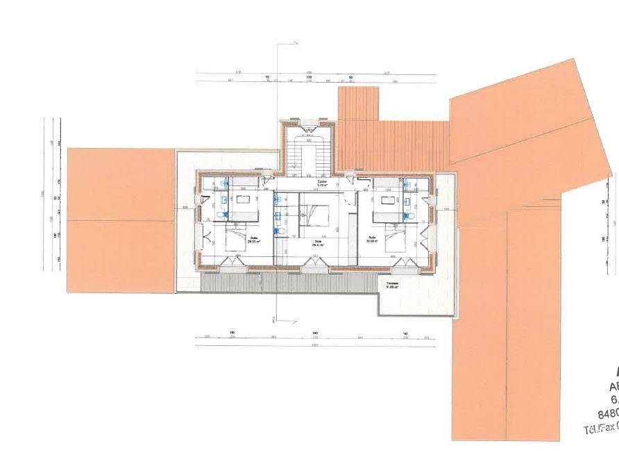 Terrain constructible d'une surface de 3245 m² avec belles vues idéalement placé entre les village de Gordes et Ménerbes.