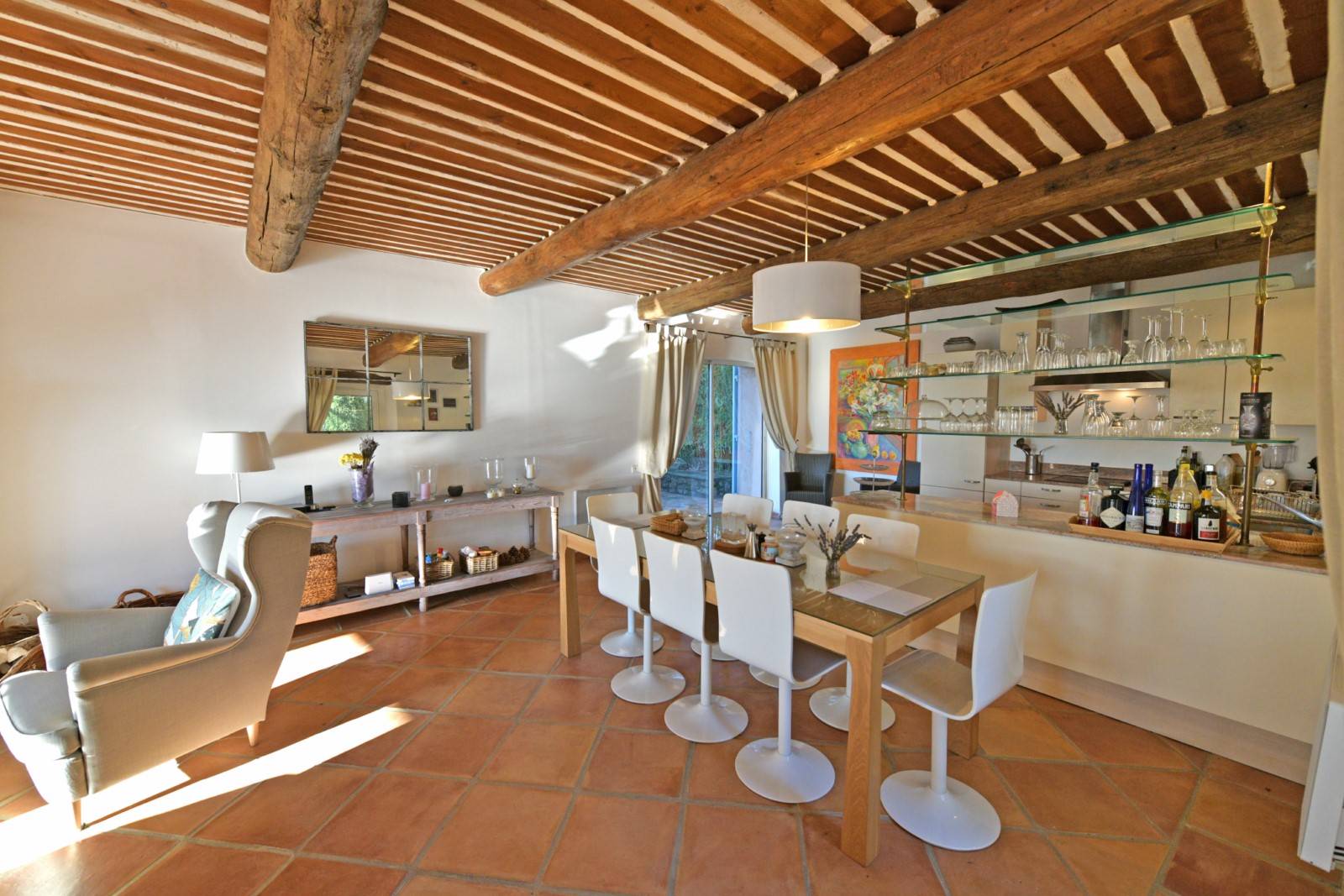 Luberon, superbe maison de hameau avec piscine   