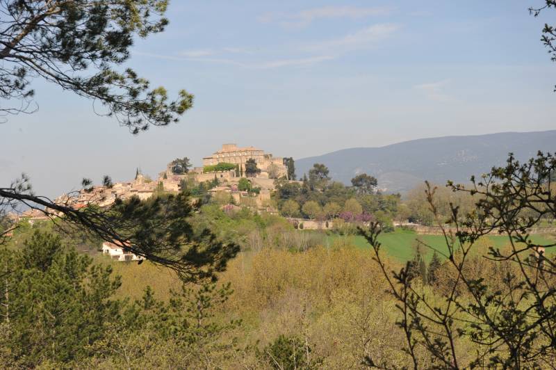 Ansouis en Provence, entre Aix et le Luberon