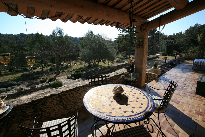 Maison de plain-pied proche de Gordes sur 4290 m²
