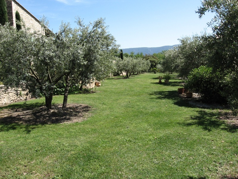 Maison en pierres à Gordes sur 1,7 hectares