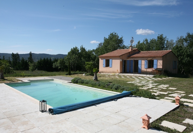 Maison de plain pied avec piscine et vue a Roussillon en Luberon