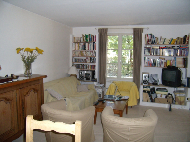 Maison à Gordes sur 1836 m² en pierres avec jardin arboré