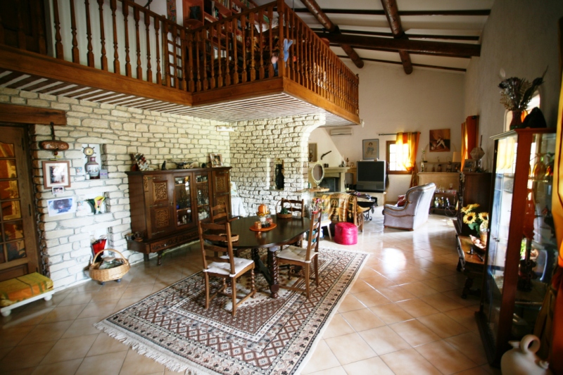 Maison à l'Isle sur la Sorgue en construction traditionnelle