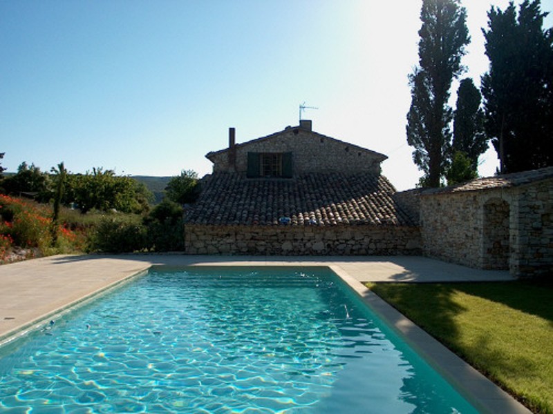 Mas en Provence du XVIIème sur 2,3 hectares avec piscine