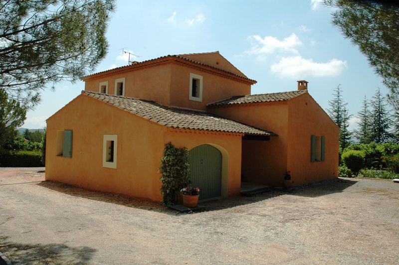 Villa en Luberon avec piscine dans parc