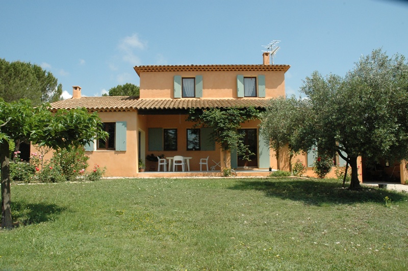 Villa en Luberon avec piscine dans parc