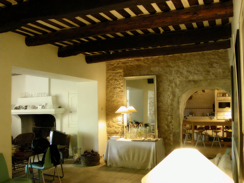 Hameau restauré en Provence