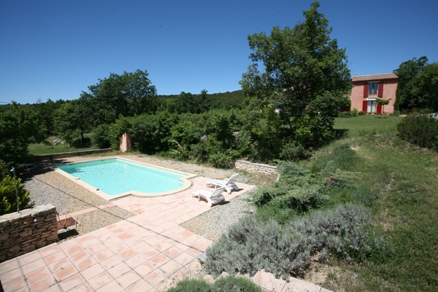 Maison en Luberon sur la hauteur avec très belle vue