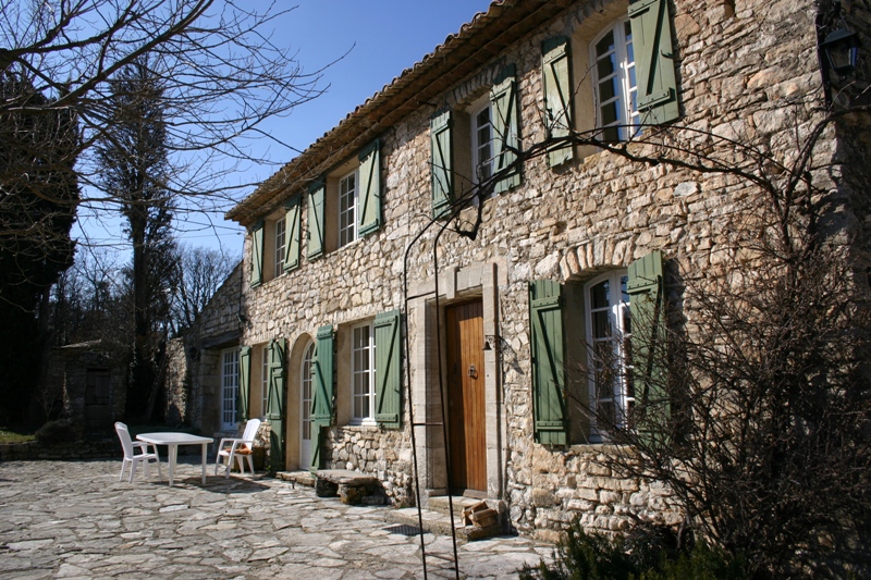 Mas en Provence du XVIIème sur 2,3 hectares avec piscine