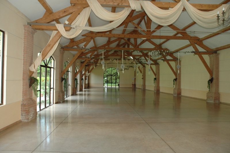 Chateau en Provence avec superbe parc entre Alpilles, Luberon, Mont Ventoux et Avignon