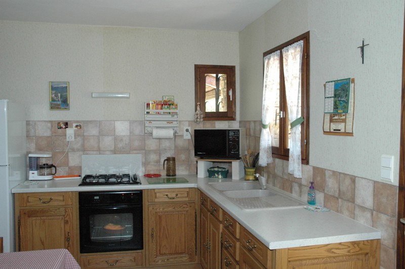 Vente maison à Gordes, plain pied, jardin agréable avec possiblité pour piscine