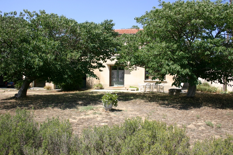 Mas en Provence a vendre avec manege et boxs a chevaux