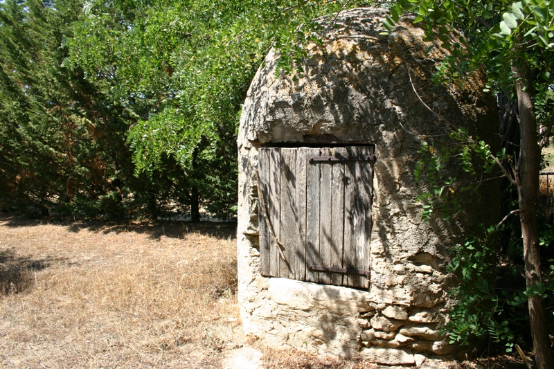 Mas en Provence a vendre avec manege et boxs a chevaux